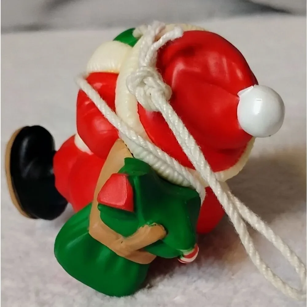 1983 Hallmark Keepsake Ornament *Rare*